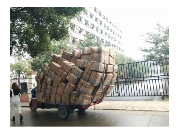 邁世與你分享一則正能量小故事：雖生活不易，但也要樂觀